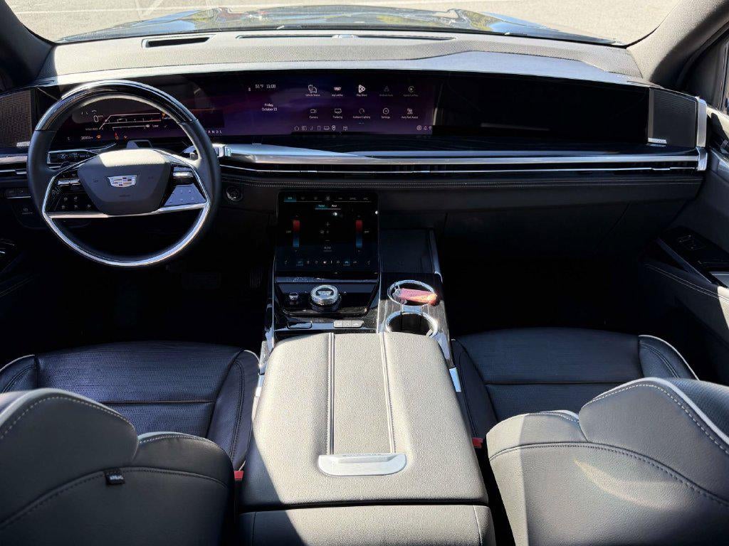 2025 Cadillac Escalade ESV Sport