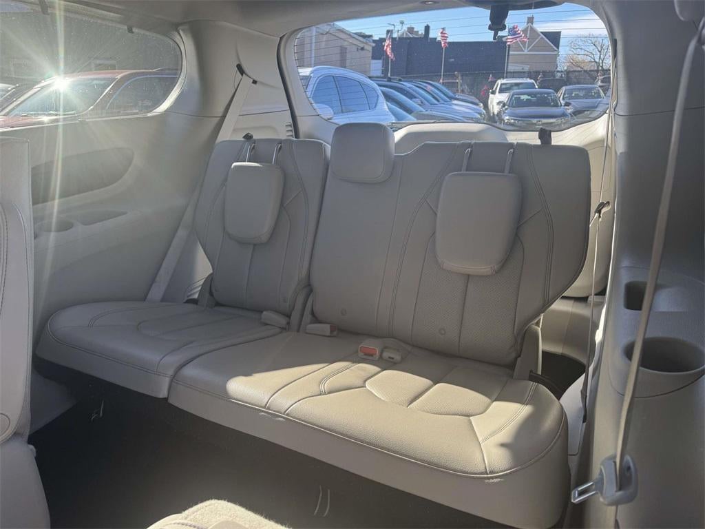 2019 Chrysler Pacifica Hybrid Touring L