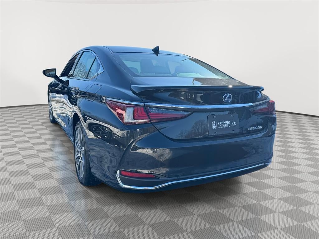 2021 Lexus ES 300h 300h