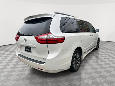 2019 Toyota Sienna XLE 7 Passenger