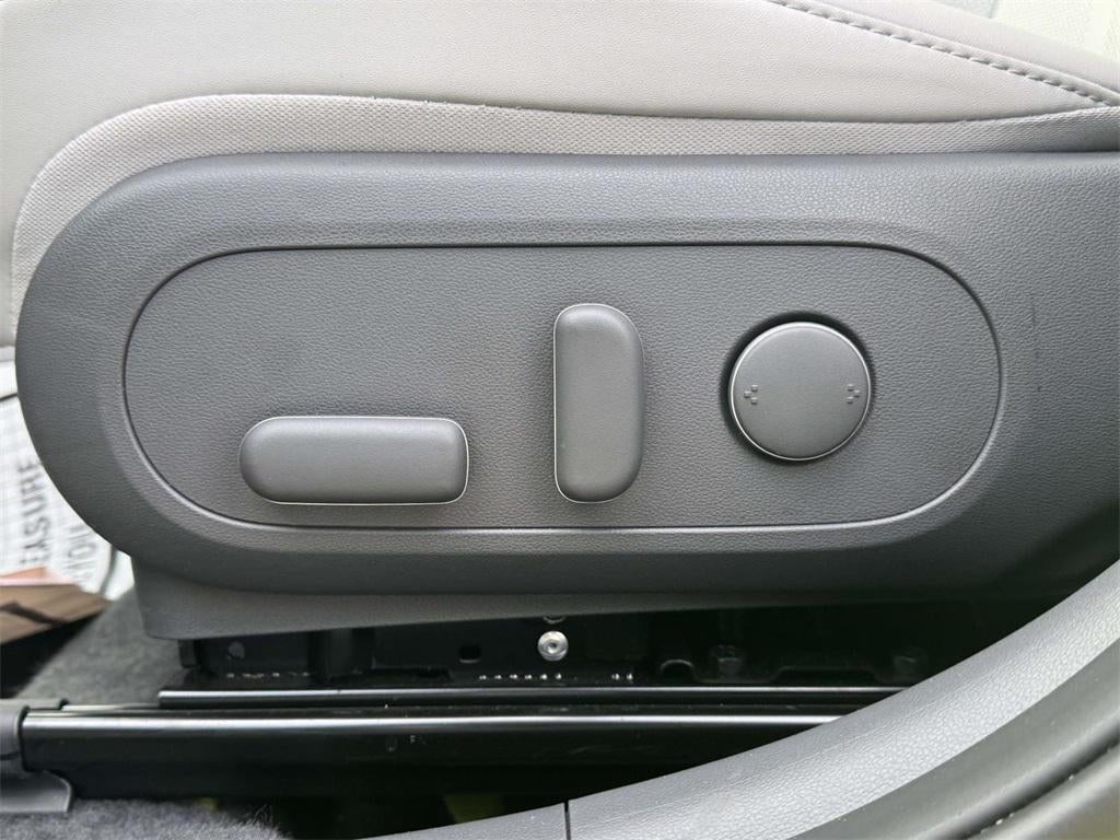 2025 Hyundai Kona Limited