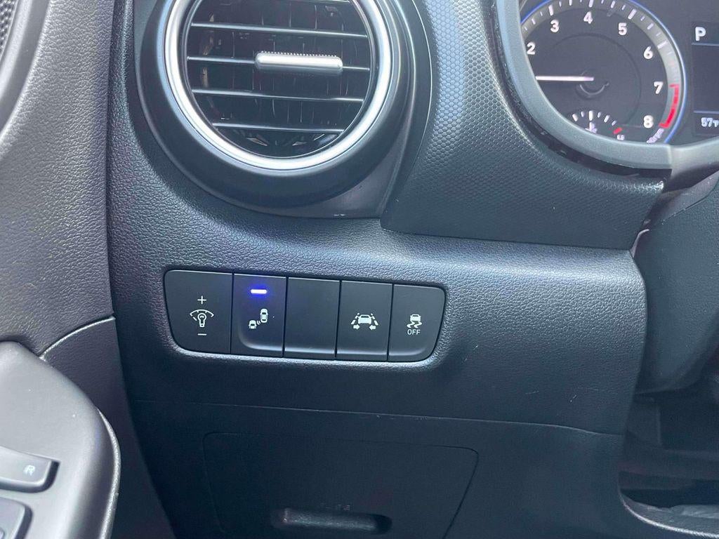 2020 Hyundai Kona SEL