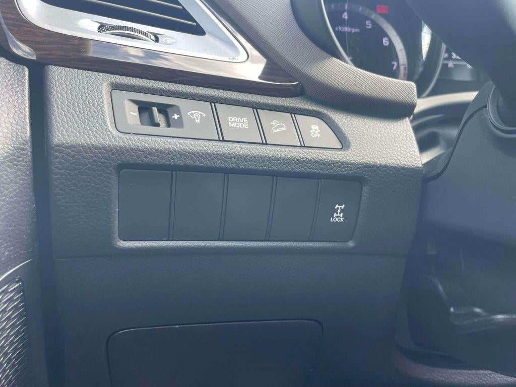 2017 Hyundai Santa Fe SE