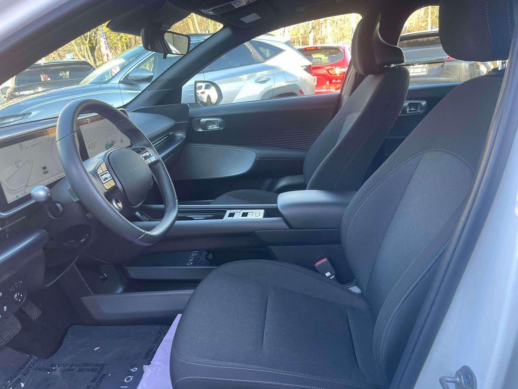 2024 Hyundai IONIQ 6 SE
