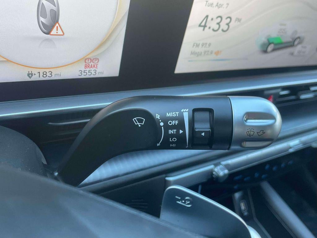 2024 Hyundai IONIQ 6 SE