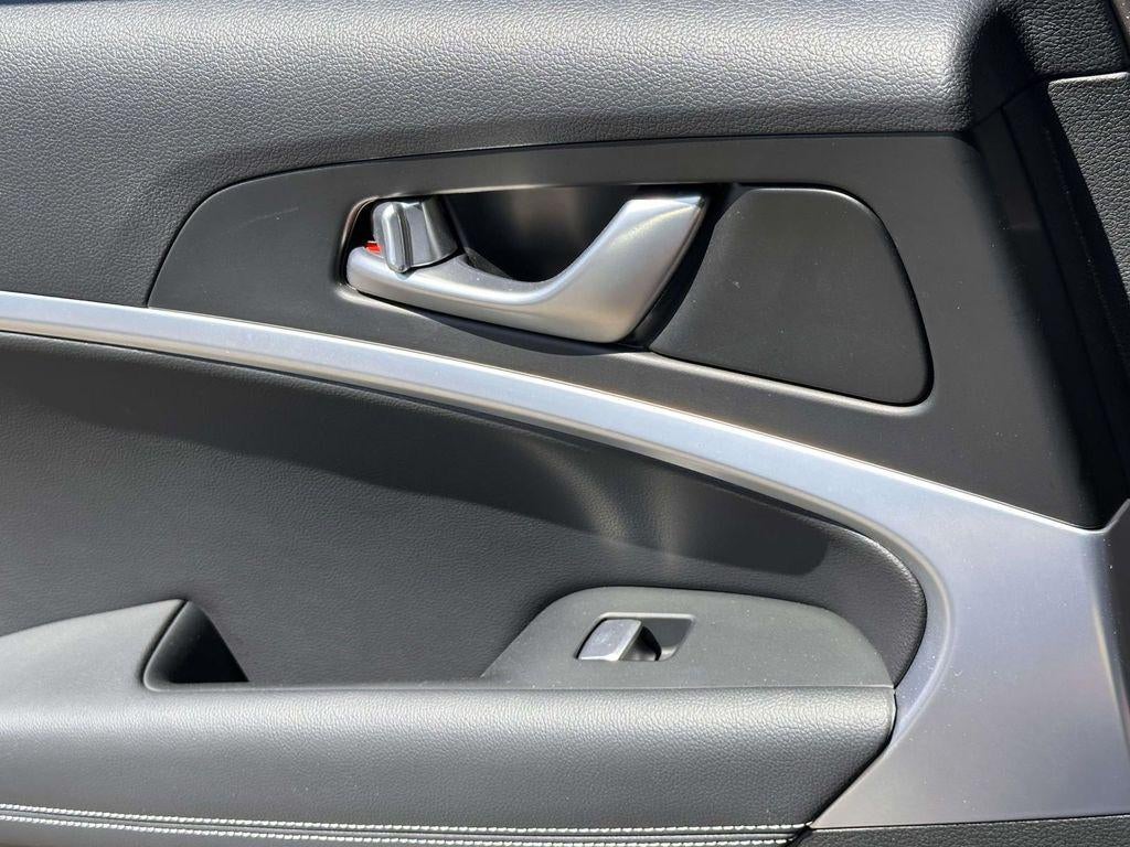 2023 Genesis G70 2.0T AWD