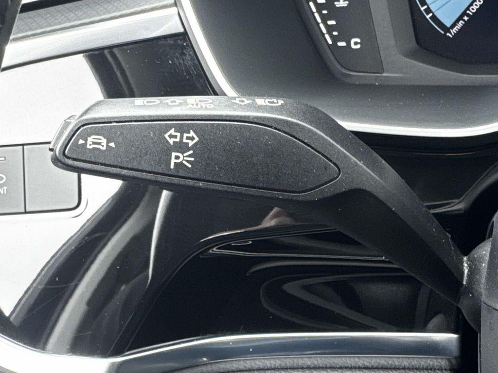 2024 Audi Q3 Premium 45 TFSI S line quattro Tiptronic