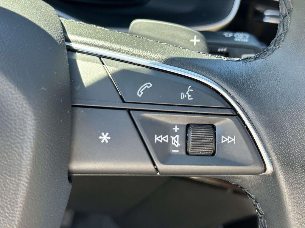 2023 Audi Q8 Premium Plus 55 TFSI quattro Tiptronic