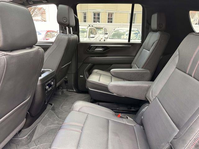 2025 Chevrolet Suburban RST