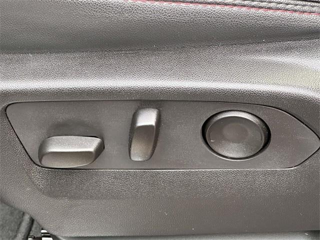 2025 Chevrolet Suburban 4WD RST