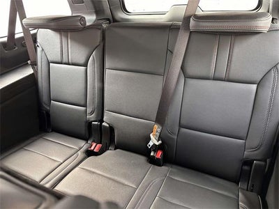 2025 Chevrolet Suburban 4WD RST