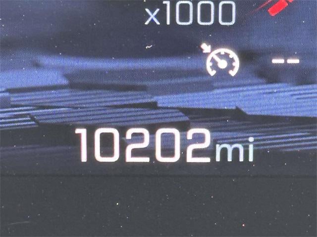 2025 Chevrolet Suburban 4WD RST