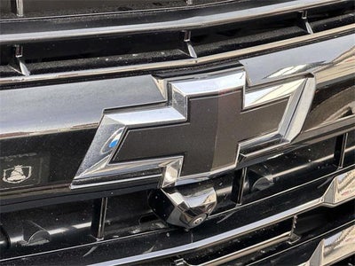 2025 Chevrolet Suburban 4WD RST