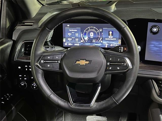 2025 Chevrolet Suburban 4WD Premier