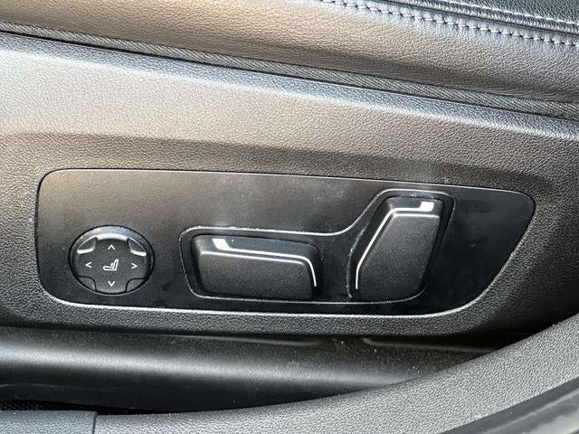 2025 BMW 330i 330i xDrive