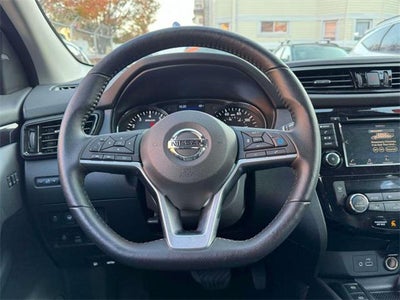 2022 Nissan Rogue Sport SV