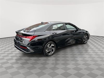 2024 Hyundai Elantra Hybrid Limited
