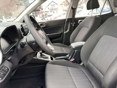 2023 Hyundai Venue SE