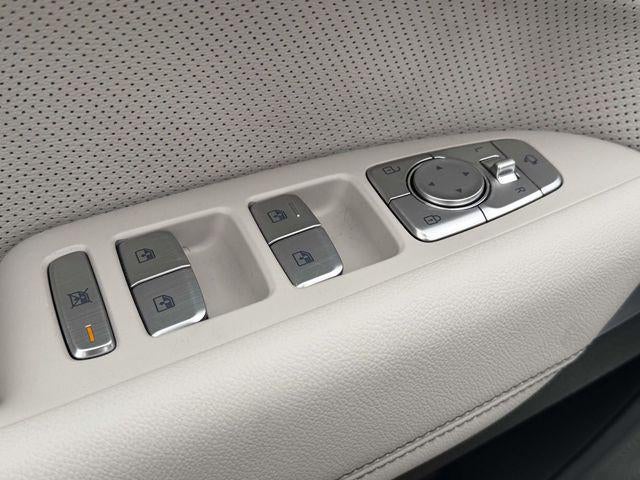 2023 Genesis G70 2.0T AWD