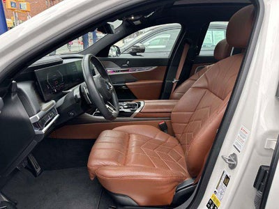 2023 BMW 760 760i xDrive