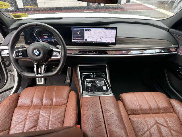 2023 BMW 760 760i xDrive
