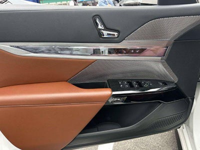 2023 BMW 760 760i xDrive