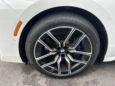 2023 BMW 760 760i xDrive