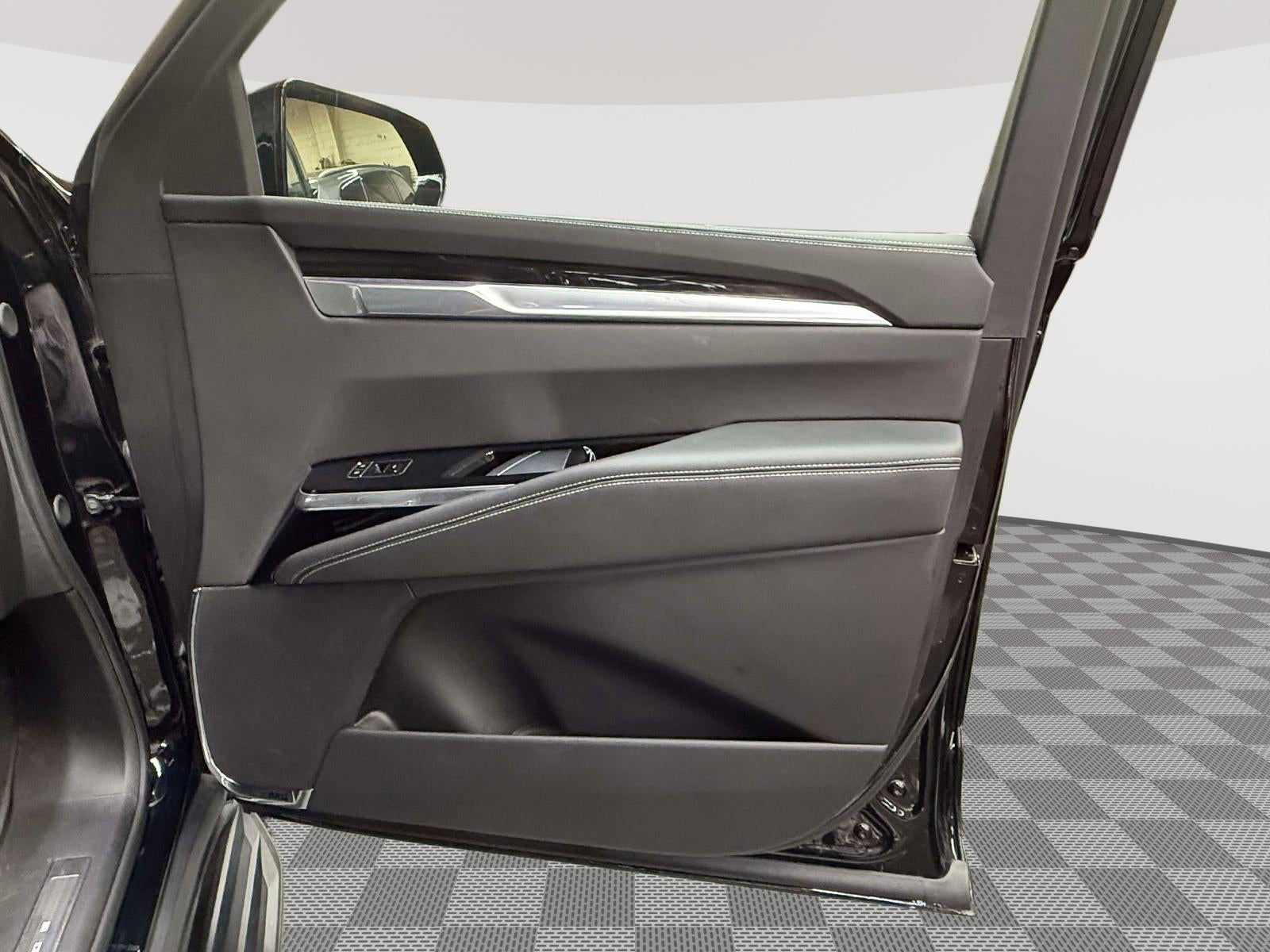 2025 Cadillac Escalade ESV Sport