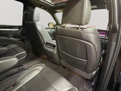 2025 Cadillac Escalade ESV Sport