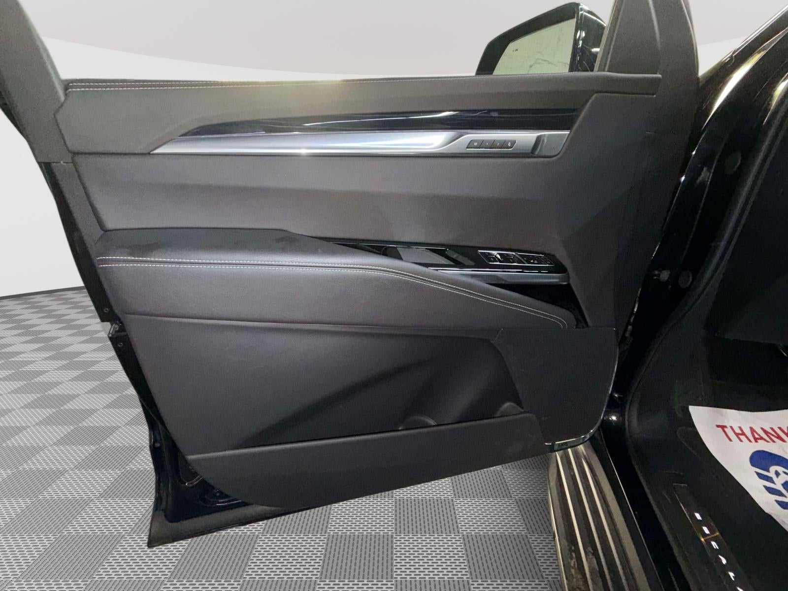 2025 Cadillac Escalade ESV Sport