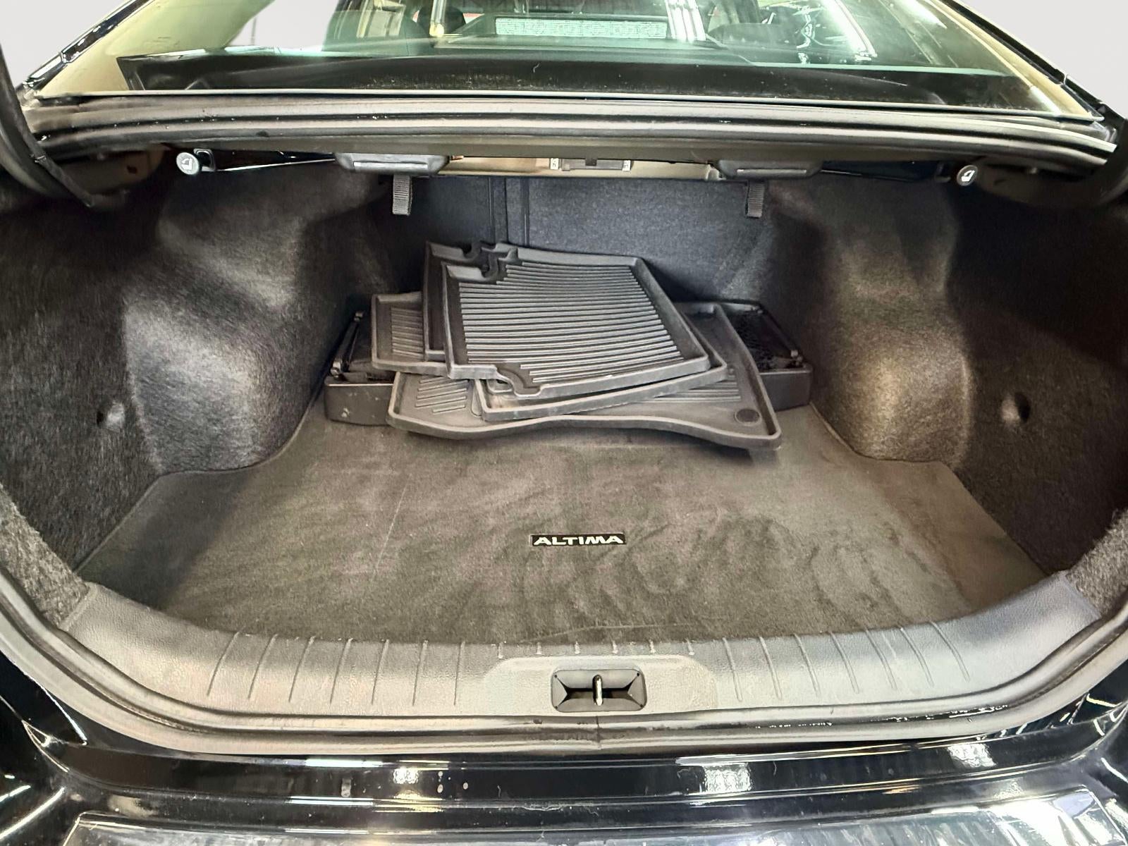 2023 Nissan Altima SR FWD