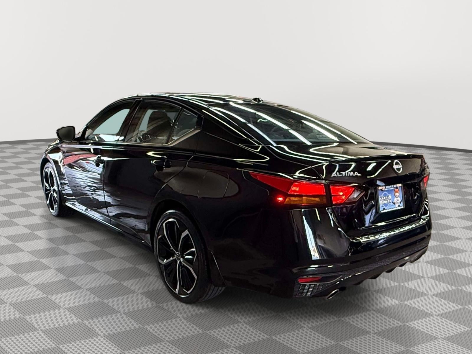 2023 Nissan Altima SR FWD