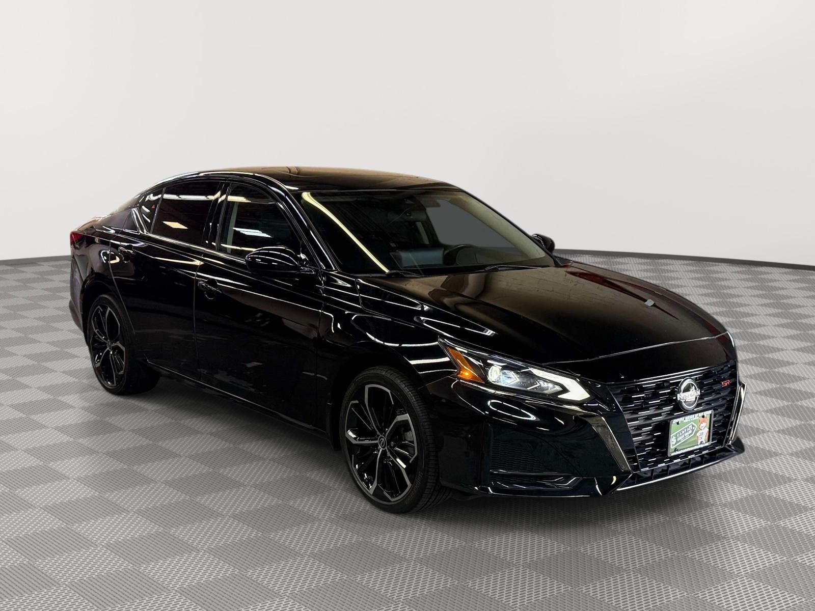 2023 Nissan Altima SR Intelligent AWD