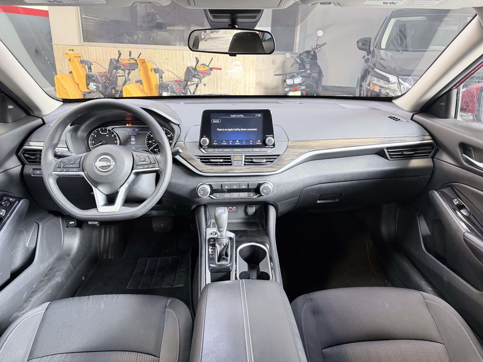 2023 Nissan Altima SV FWD
