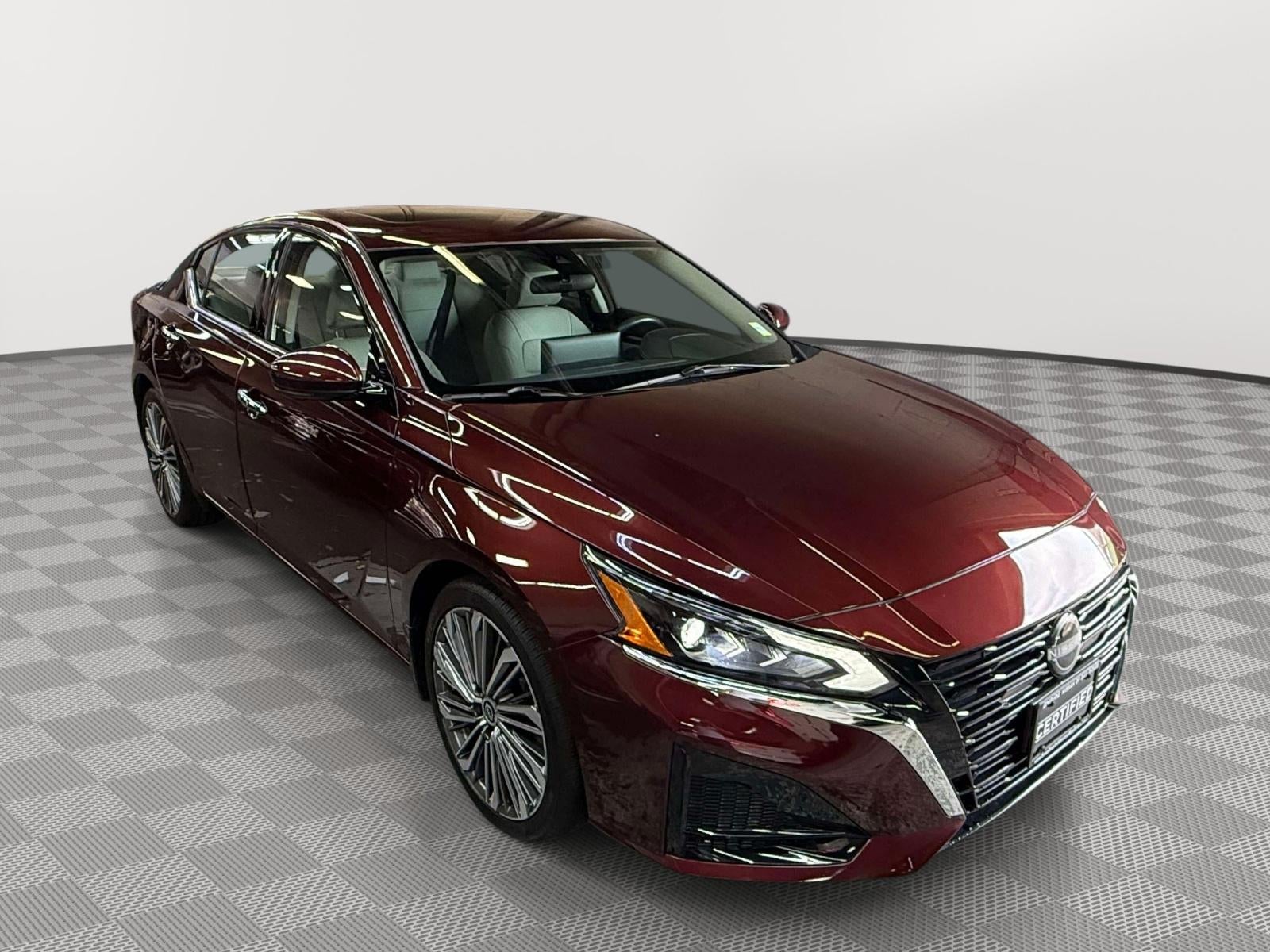 2023 Nissan Altima SL FWD
