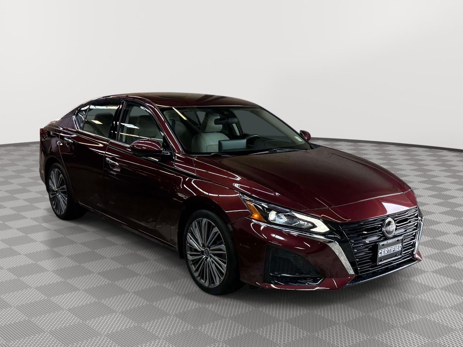 2023 Nissan Altima SL FWD