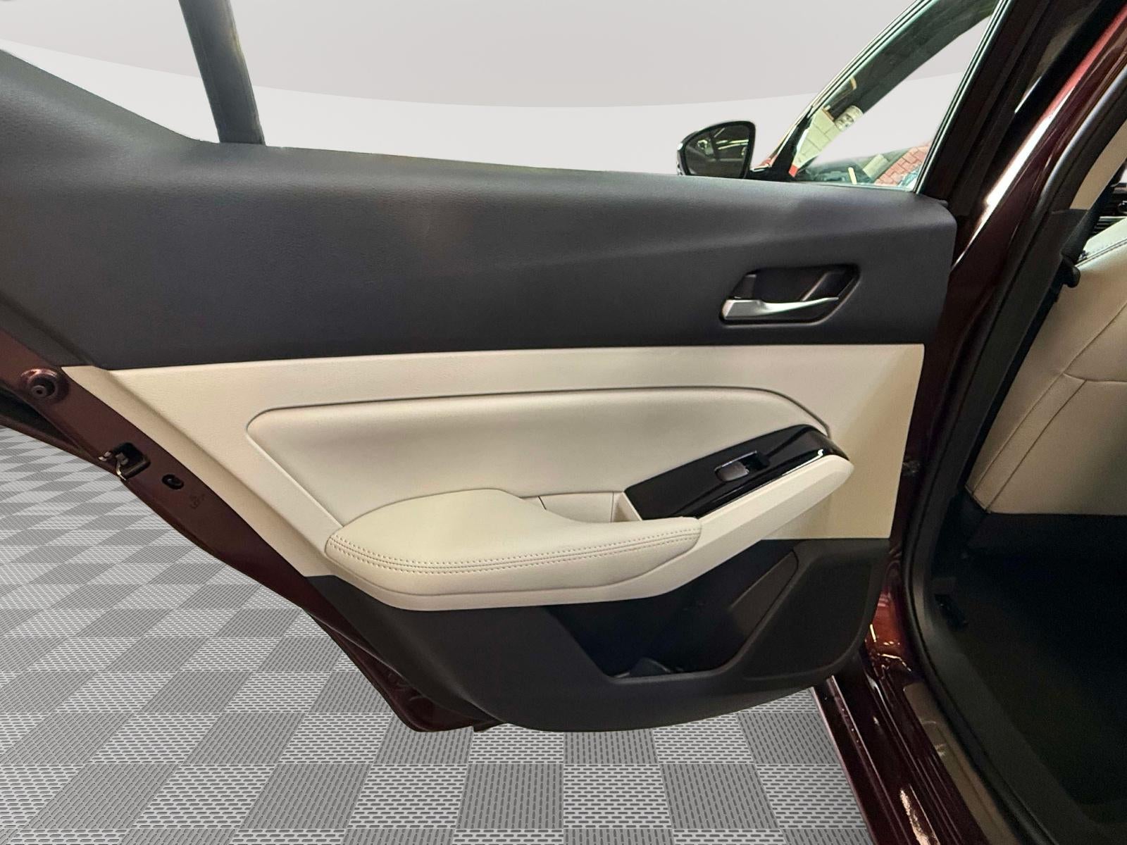 2023 Nissan Altima SL FWD