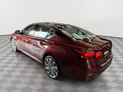 2023 Nissan Altima SL FWD