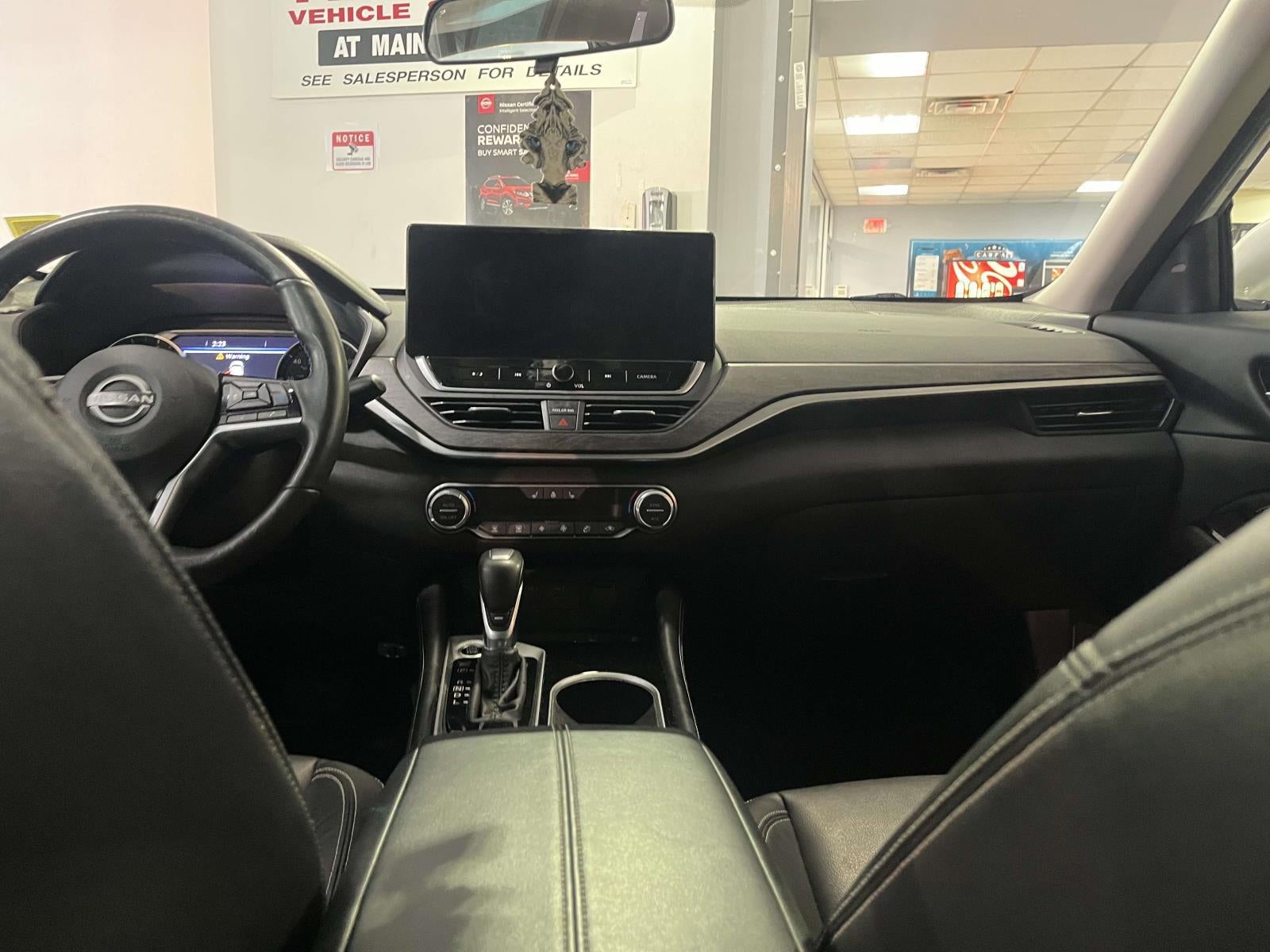 2023 Nissan Altima SL FWD