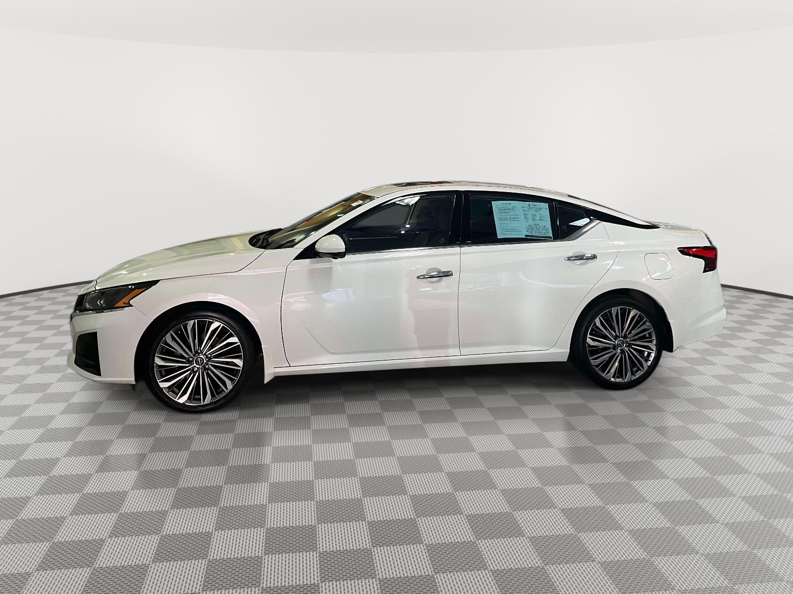 2023 Nissan Altima SL FWD