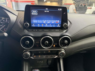2022 Nissan Sentra SV Xtronic CVT