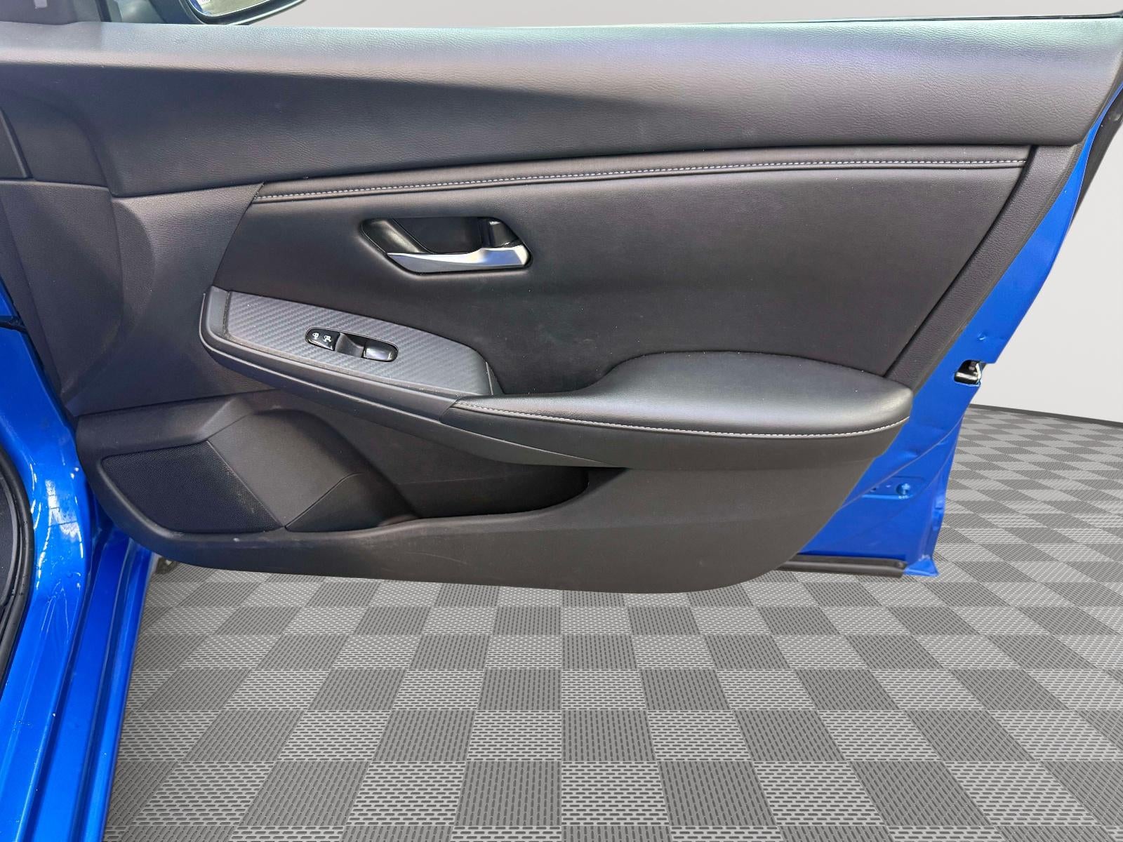 2023 Nissan Sentra SV Xtronic CVT