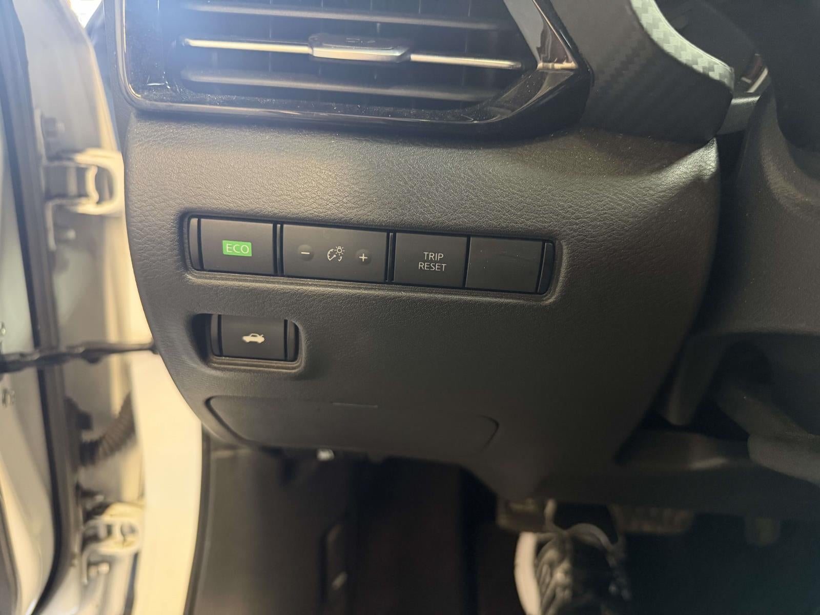 2022 Nissan Sentra SR Xtronic CVT