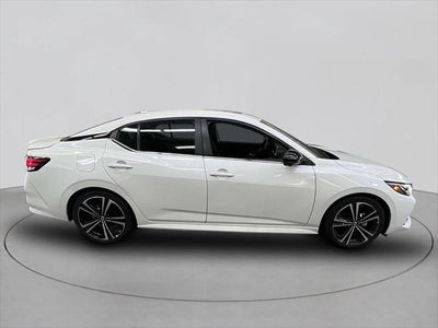 2022 Nissan Sentra SR Xtronic CVT
