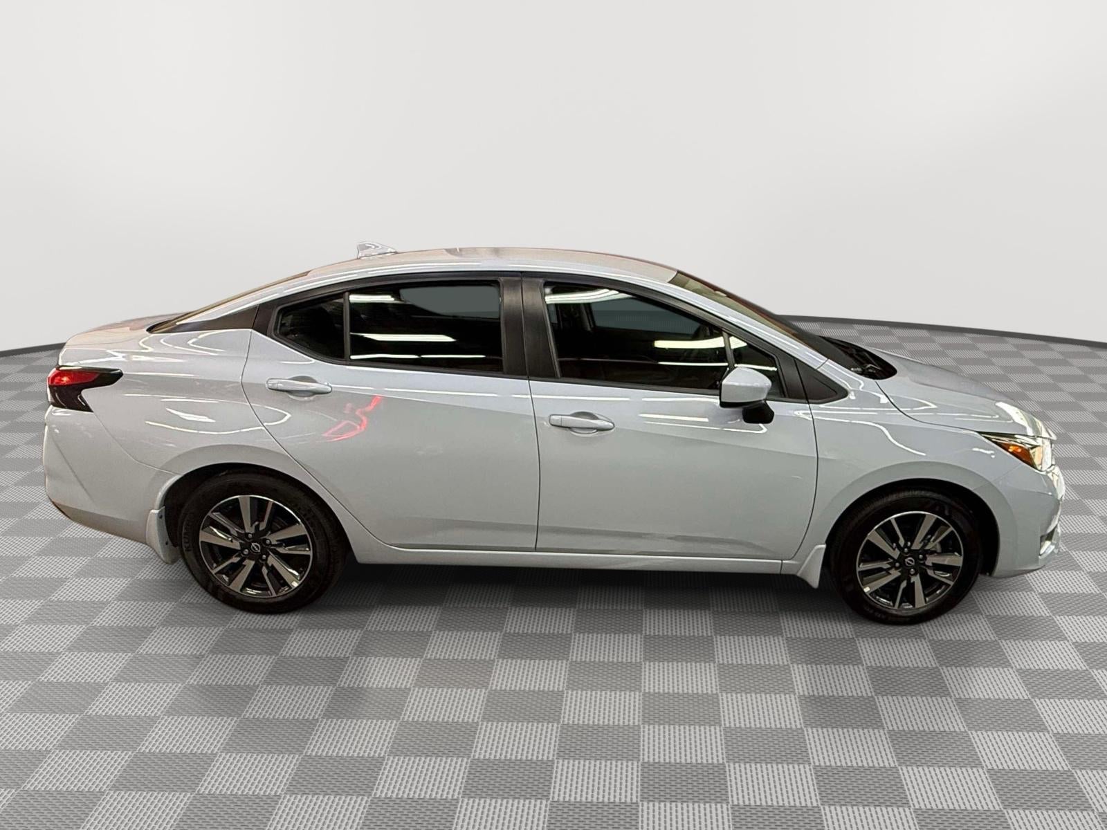 2024 Nissan Versa 1.6 SV