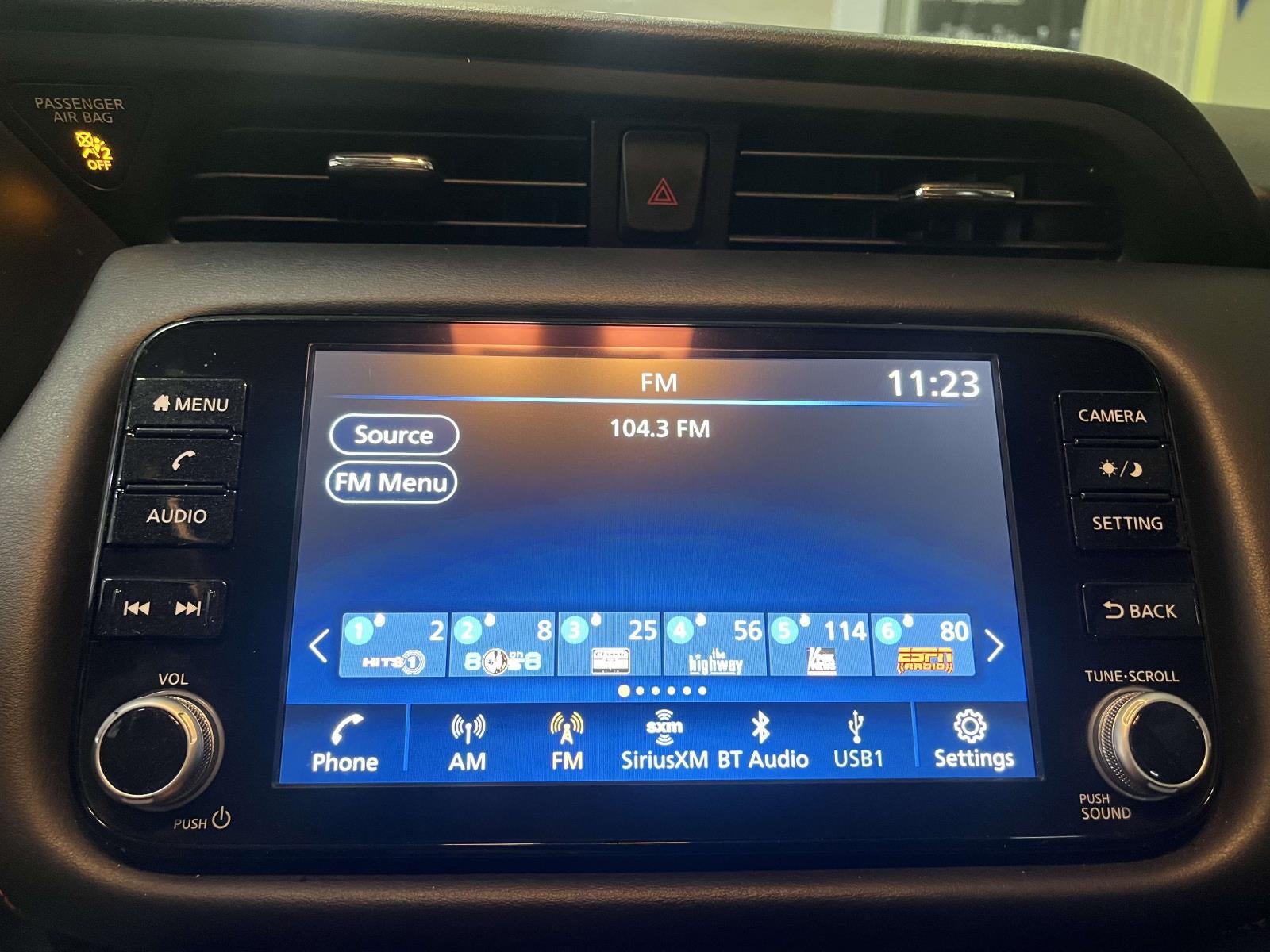 2024 Nissan Kicks SR Xtronic CVT