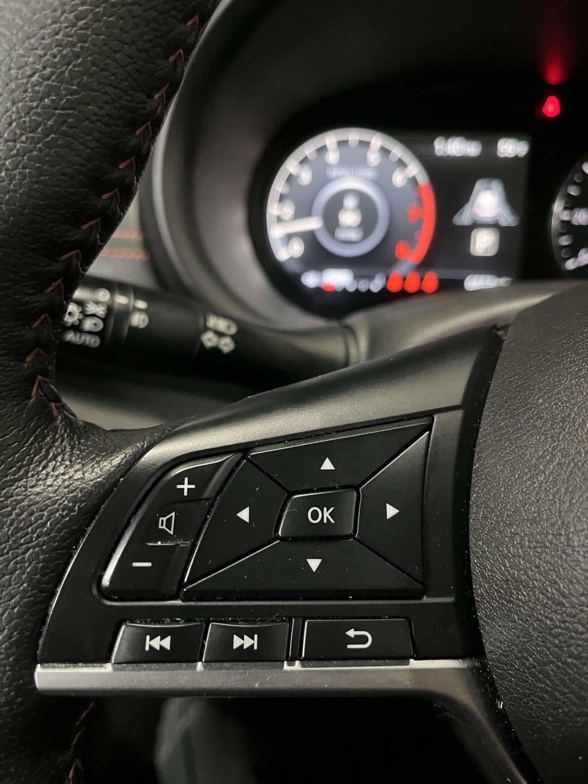 2023 Nissan Kicks SR Xtronic CVT