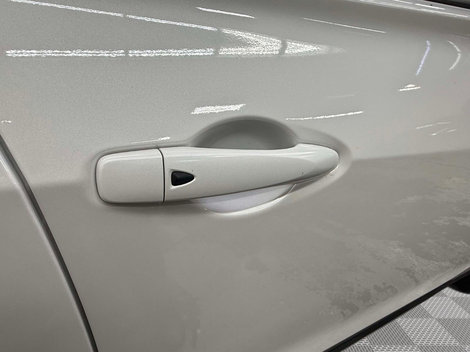 2024 Nissan Kicks SR Xtronic CVT