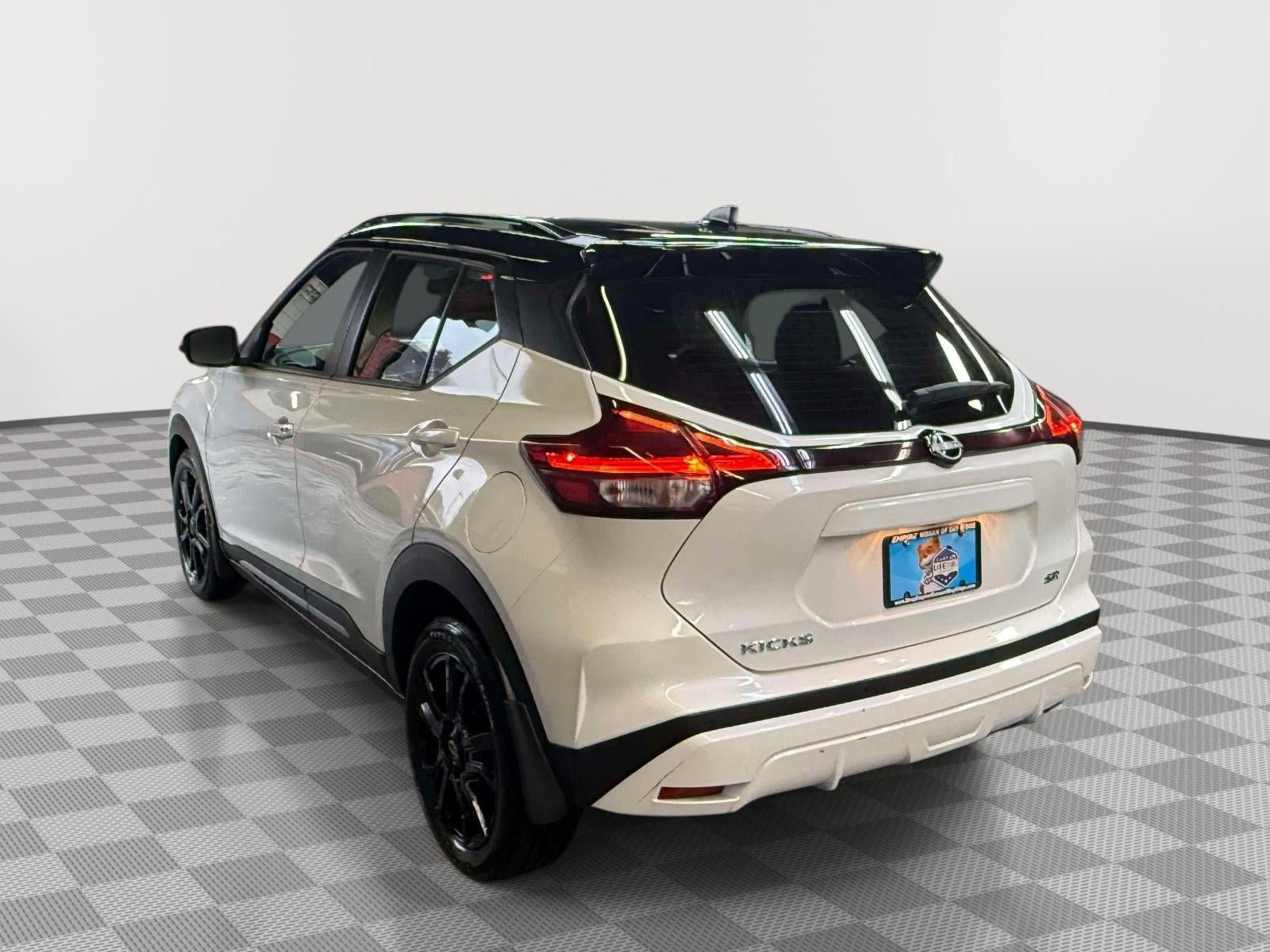 2024 Nissan Kicks SR Xtronic CVT