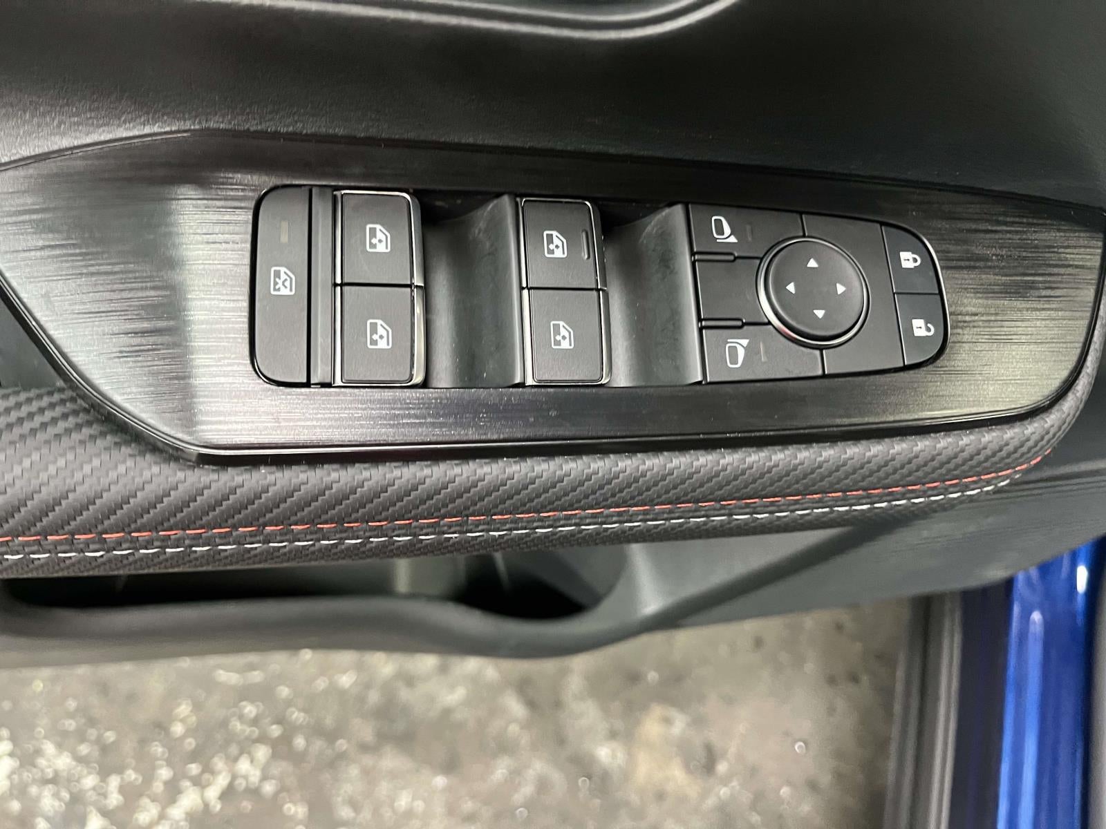 2025 Nissan Kicks SR Intelligent AWD